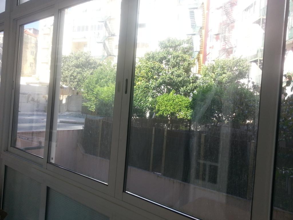 Lisbon Gambori Hostel ภายนอก รูปภาพ